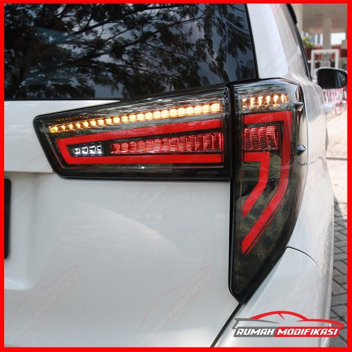 STOP LAMP - TOYOTA INNOVA 2015-ON - SMOKE - SEQUENTIAL